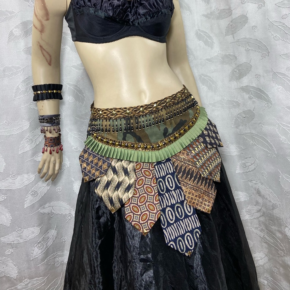 XanaduDesigns Black Panther Inspired, Upcycle’d Silk Men’s tie, two panel skirt.